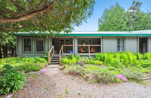 Northern Bruce Peninsula Casa | Rustic Bruce Retreat With Pool!