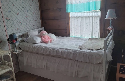 Athens Cabina | Rustic Cabin in the Woods