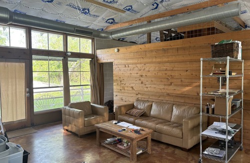Utopia Cabina | Rustic Cabin on the Sabinal River 14 mi from the center of the eclipse!