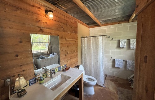 Utopia Cabina | Rustic Cabin on the Sabinal River 14 mi from the center of the eclipse!
