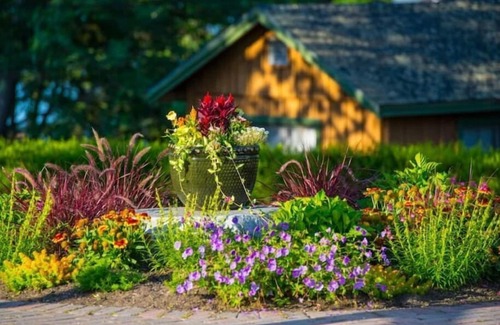 Wolfeboro Cabina | Rustic Cabin with access to Rust Pond - Main Cabin