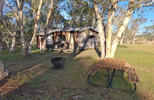 Oallen Otro | Rustic Cabin with moon bathing for a city escape