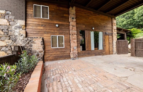 Riudarenes Apartamento | Rustic Charm in Riudarenes