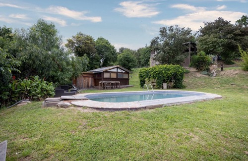 Riudarenes Apartamento | Rustic Charm in Riudarenes