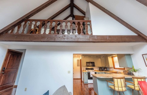 Mountain View Cabina | Rustic charm with modern amenities, ensuring a comfortable and memorable stay.