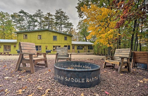 Huntingdon Cabina | Rancho rústico "Clint Eastwood" Apt por el lago Raystown