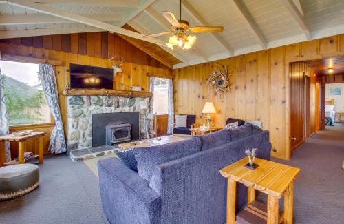 Smith River Casa | Rustic Coastal Smith River Cottage with Ocean Views!