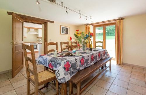 Lierneux Casa | Rustic Cottage in Jevigné