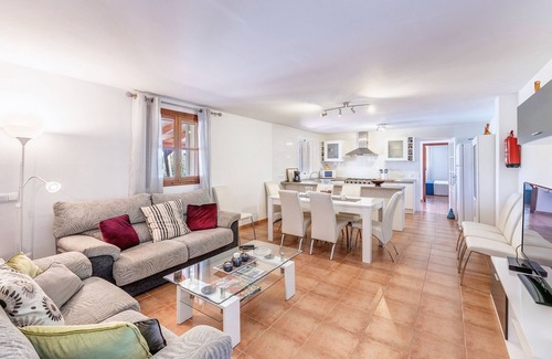 Ariany Villa | Maravillosa casa de campo con piscina, jacuzzi, terrazas, Wi-Fi y jardín
