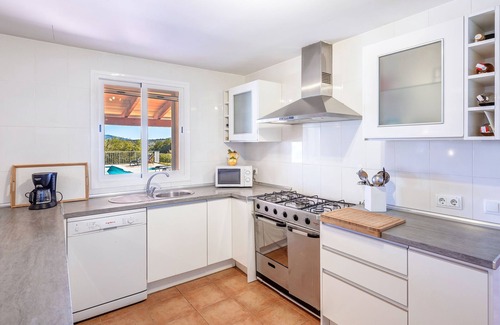 Ariany Villa | Maravillosa casa de campo con piscina, jacuzzi, terrazas, Wi-Fi y jardín