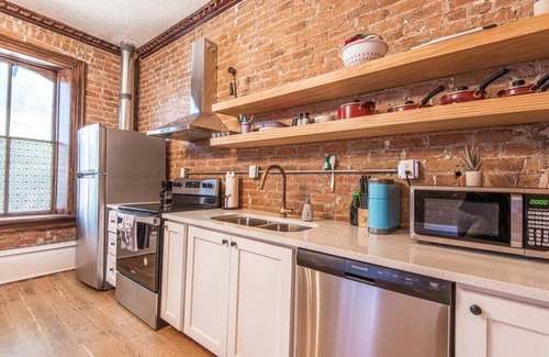 Ogden Casa | Rustic Downtown Retreat – Cozy Beds & Central Loc