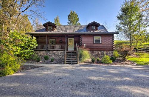 Dundee Casa | Rustic Dundee Log Cabin with Hot Tub and Forest Views!