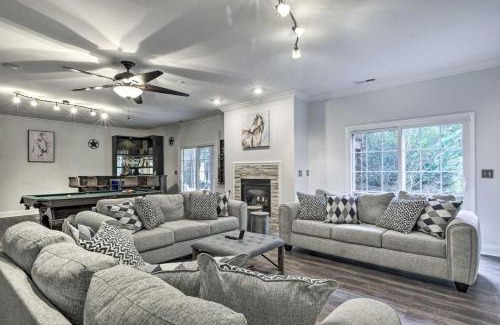 Pinehurst Casa | Rustic Escape w Game Room and Modern Amenities
