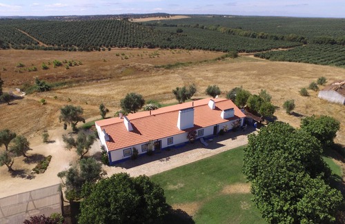 Sousel Cabaña | Casa rústica, capacidad para 12 personas, piscina biológica y paisajes