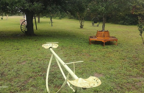 Bryan Casa | Rustic getaway on 3 acres - Only minutes from TEXS A&M University.