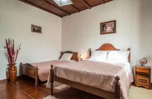 Alcobertas Casa | Rustic Holiday House in the Natural Park