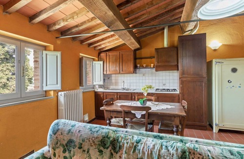 Santa Reparata Casa | Rustic Holiday Home in Citta di Castello With Swimming Pool