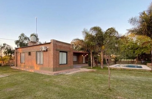 Santiago del Estero Casa | Casa Rústica con Piscina en Santiago del Estero - Sin Comisión