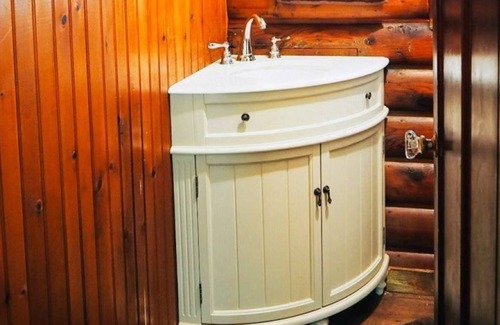 Wallenpaupauk Lake Estates Cabina | Rustic Lakefront Cabin on Lake Wallenpaupack