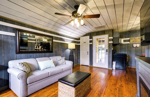Liberty Cabina | Rustic Liberty Retreat w/ Private Patio & Gazebo!