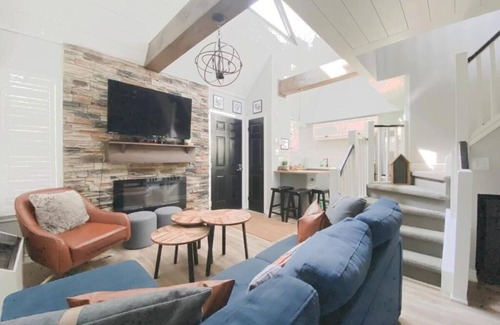 Craigleith Apartamento | Rustic Loft at Blue