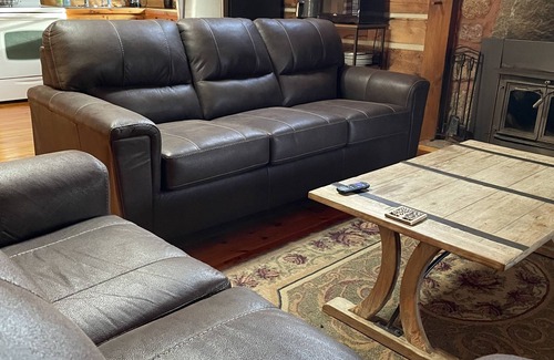 Granite Falls Cabina | Rustic log cabin in beautiful Granite Falls