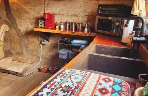 Dewart Casa | Rustic Luxury w/Horses-Historic Whiskey Distillery