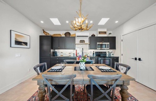 Palm Springs Casa | Rustic Modern Desert Retreat, Gateway to Joshua Tree
