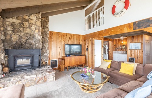 Dillon Beach Casa | Rustic Oceanfront Cabin