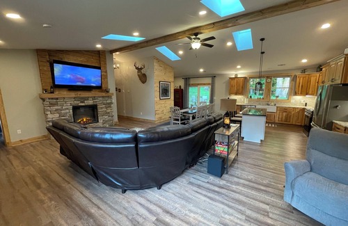 Logan Casa | Rustic Pines on Buckeye Trail
