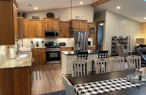Logan Casa | Rustic Pines on Buckeye Trail