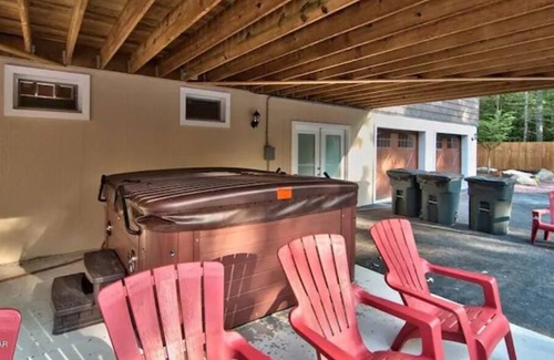 Tafton Casa | Rustic Private Manor Retreat In Tafton Near Lake!