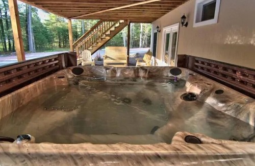 Tafton Casa | Rustic Private Manor Retreat In Tafton Near Lake!