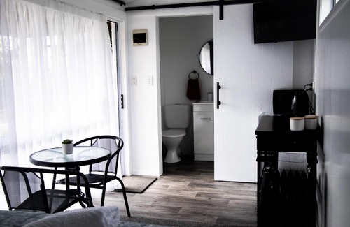 Dargaville Apartamento | Rustic Rails Accommodation