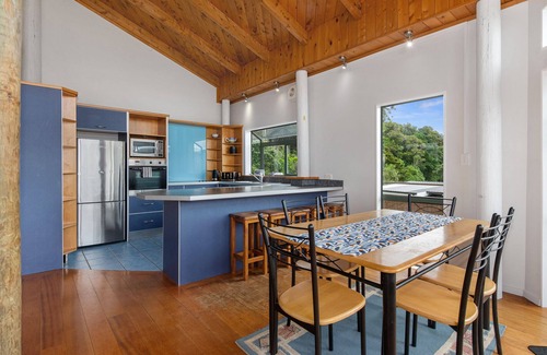 Tutukaka Casa | Rustic Reset - Tutukaka Holiday Home