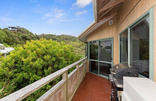 Tutukaka Casa | Rustic Reset - Tutukaka Holiday Home