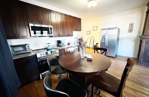 Point Breeze North Apartamento | Rustic Rockwell Park with Free Off-street Parking