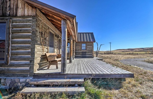 Dupuyer Cabina | Rustic & Rural Cabin in Dupuyer on Open 14 Acres!