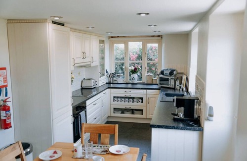 Narberth Casa | Rustic Rural Retreat with BBQ and Soft Play Room