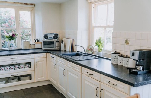 Narberth Casa | Rustic Rural Retreat with BBQ and Soft Play Room