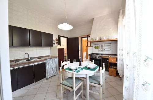 San Giovanni di Sinis Casa | Rustic Seaside House with Garden for Families in San Giovanni di Sinis