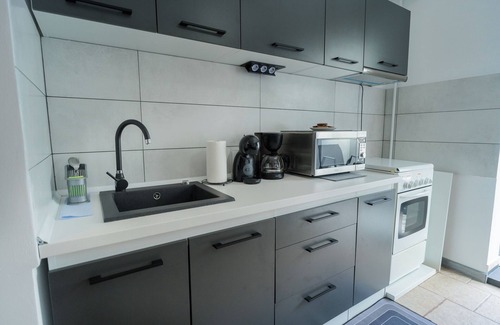 Sector 3 Apartamento | Rustic & Spacious 3BR Apartment