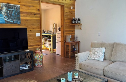 Penn Valley Apartamento | Rustic Studio Getaway Pet Friendly