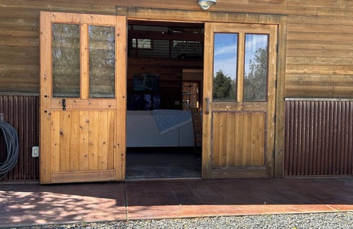 Penn Valley Apartamento | Rustic Studio Getaway Pet Friendly