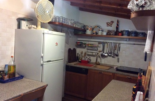 Vallecrosia Apartamento | Taberna rústica en el anexo a pocos minutos del mar.