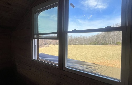 State Road Cabina | Rustic Tobacco Barn Cabin in the heart of Yadkin Valley Wine Country