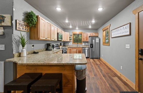 Wears Valley Cabina | Rustic Waters - NEW! Theater room - Private indoor pool