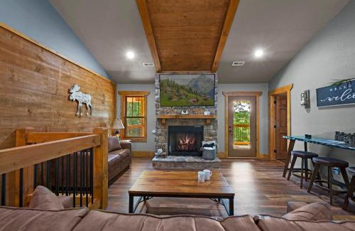 Wears Valley Villa | Rustic Waters