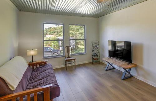 Lupton City Casa | Rustic Whitwell Home with Grill, Near State Parks!