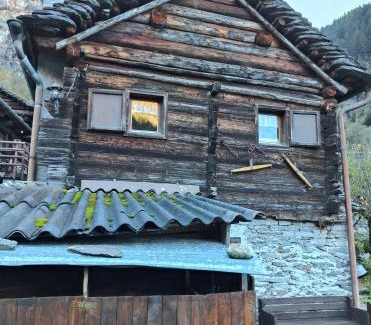 Madra Casa | Rustico Cascina Val Malvaglia
